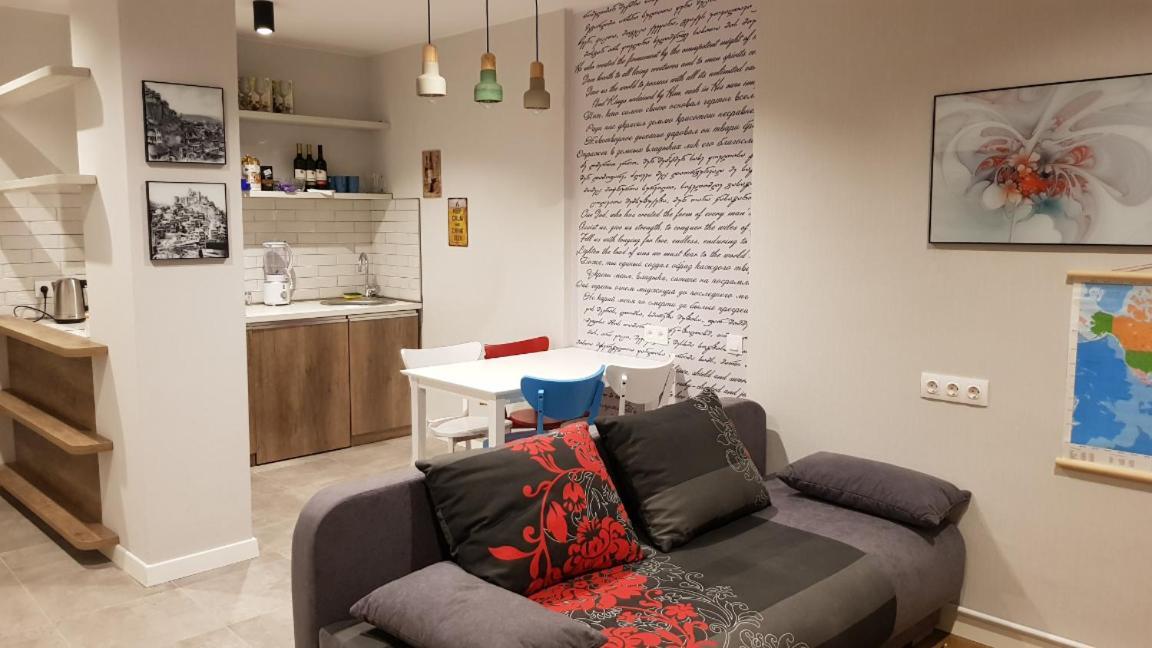 Your Home In Tbilisi: Cosy Stay In The Old City Buitenkant foto